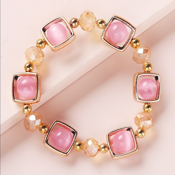 Jewelry - Pink Stones Beaded Bracelet